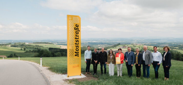 Die Moststraße zeigt sich im neuen Gewand: Abschluss des Leitsystems Moststraße Die Moststraße zeigt sich im neuen Gewand: Abschluss des Leitsystems Moststraße